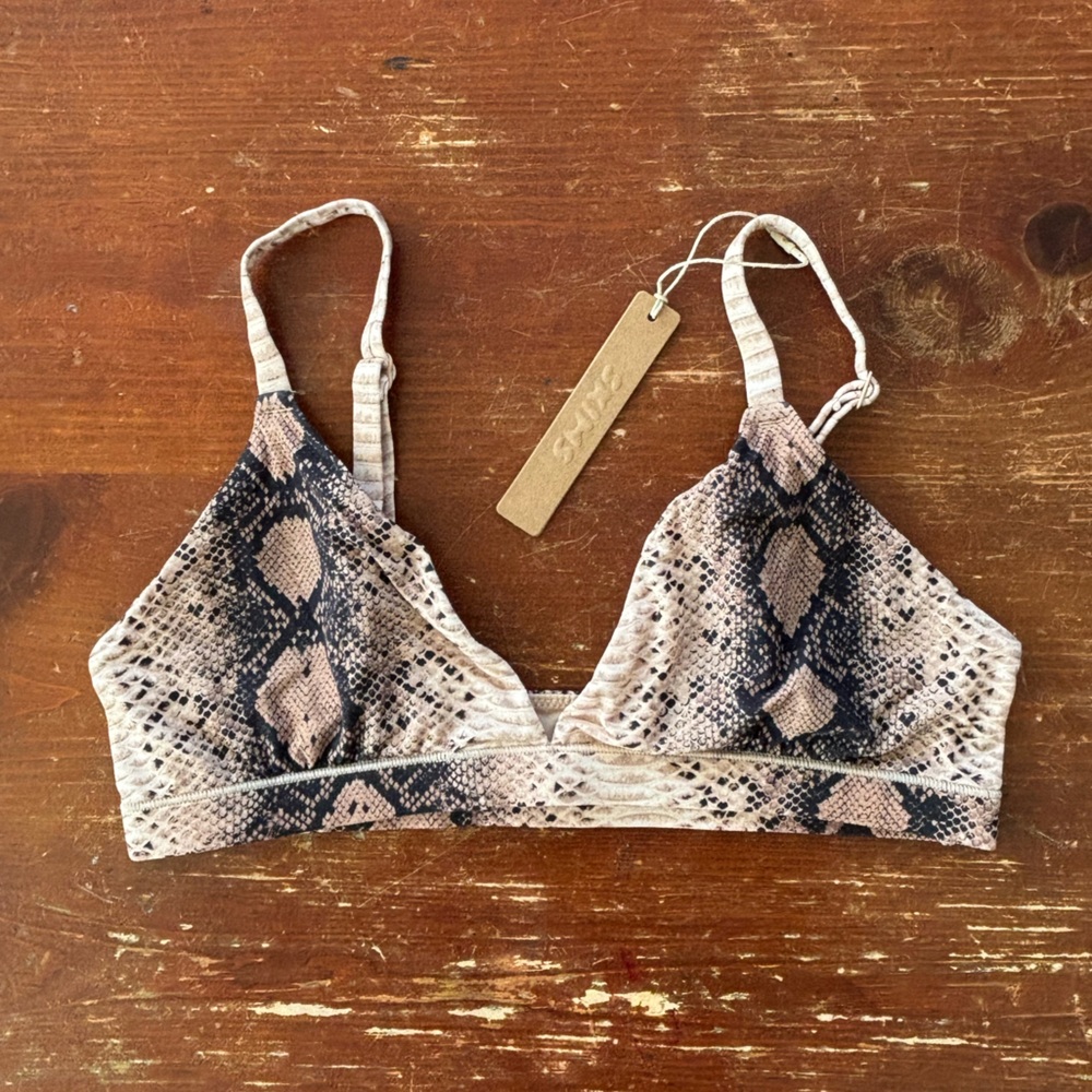 NWT SKIMS fits everybody triangle bralette in clay snake print Size Medium